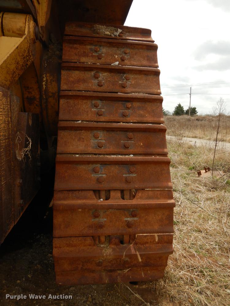 image for item DC0395 Caterpillar D10 dozer