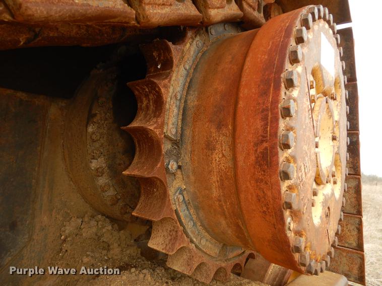 image for item DC0395 Caterpillar D10 dozer