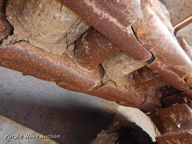 image for item DC0395 Caterpillar D10 dozer