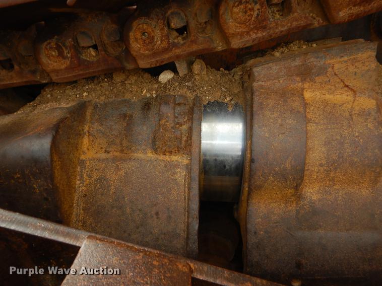 image for item DC0395 Caterpillar D10 dozer