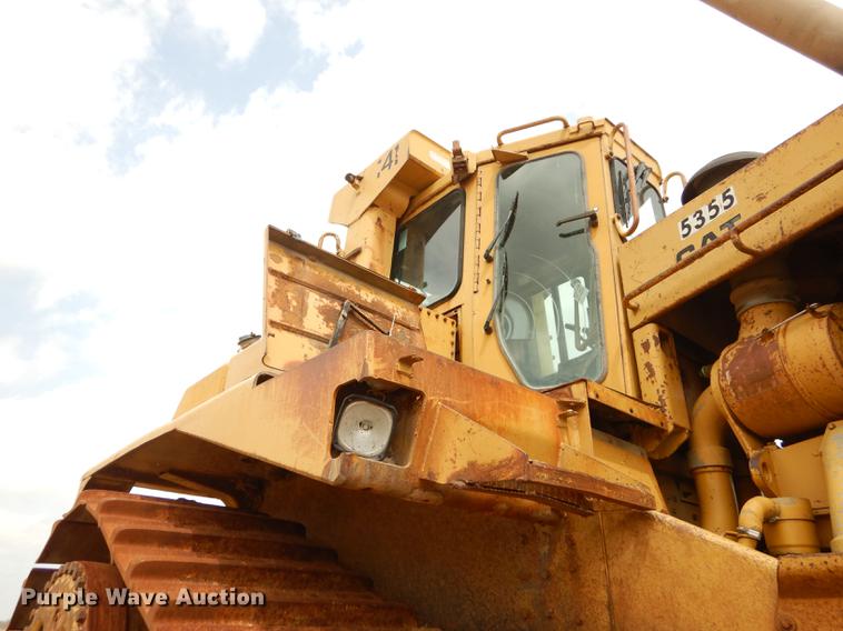 image for item DC0395 Caterpillar D10 dozer