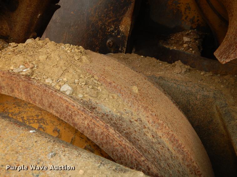 image for item DC0395 Caterpillar D10 dozer