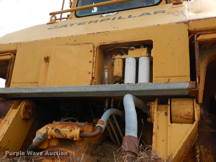 image for item DC0395 Caterpillar D10 dozer