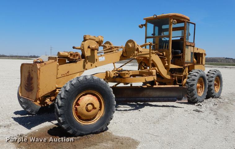 image for item DC0445 Adams 550 rigid frame motor grader
