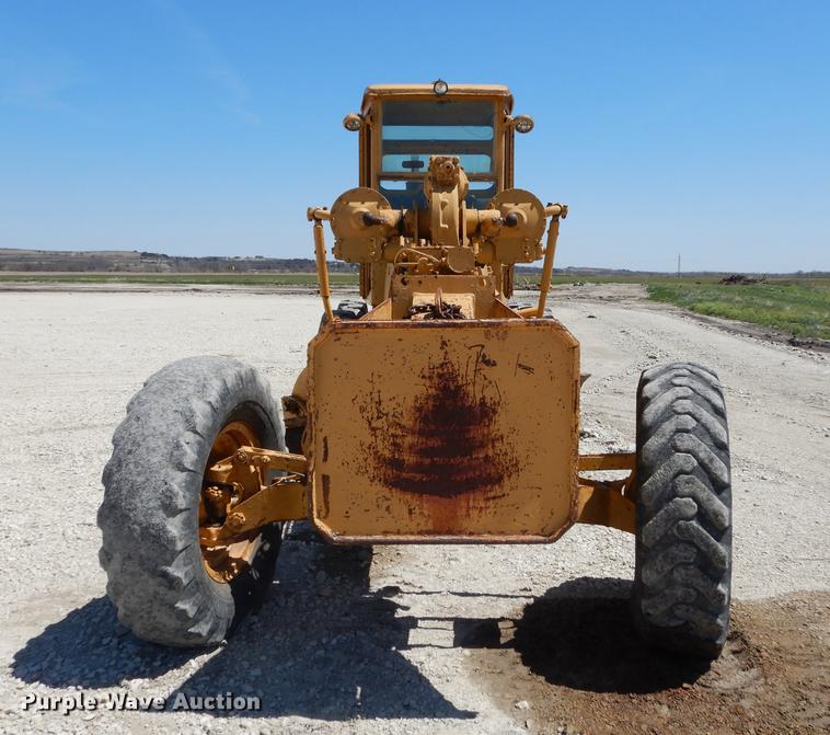 image for item DC0445 Adams 550 rigid frame motor grader