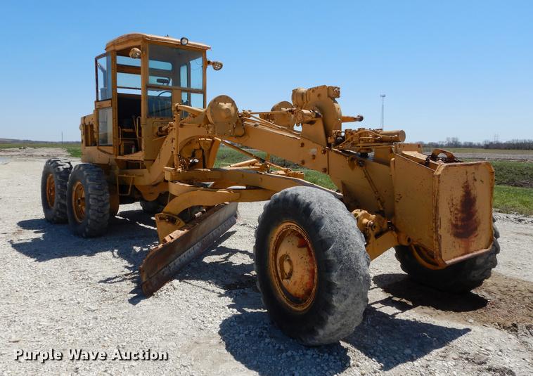 image for item DC0445 Adams 550 rigid frame motor grader