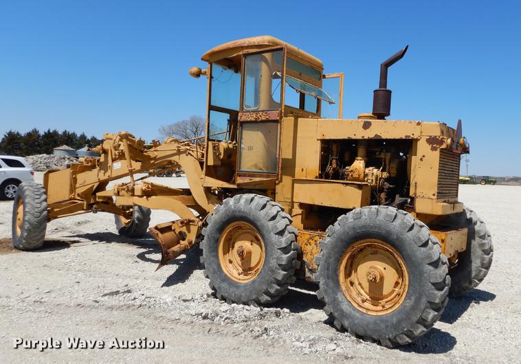 image for item DC0445 Adams 550 rigid frame motor grader