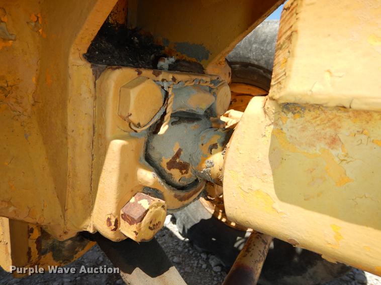 image for item DC0445 Adams 550 rigid frame motor grader