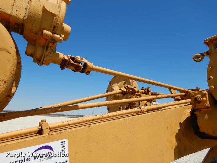 image for item DC0445 Adams 550 rigid frame motor grader