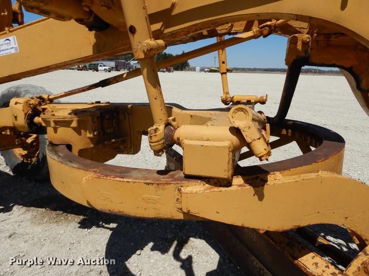 image for item DC0445 Adams 550 rigid frame motor grader