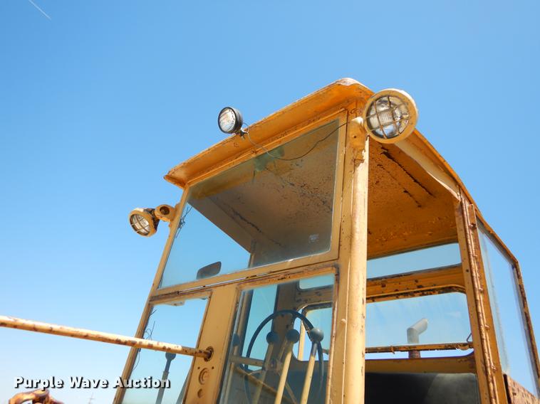 image for item DC0445 Adams 550 rigid frame motor grader