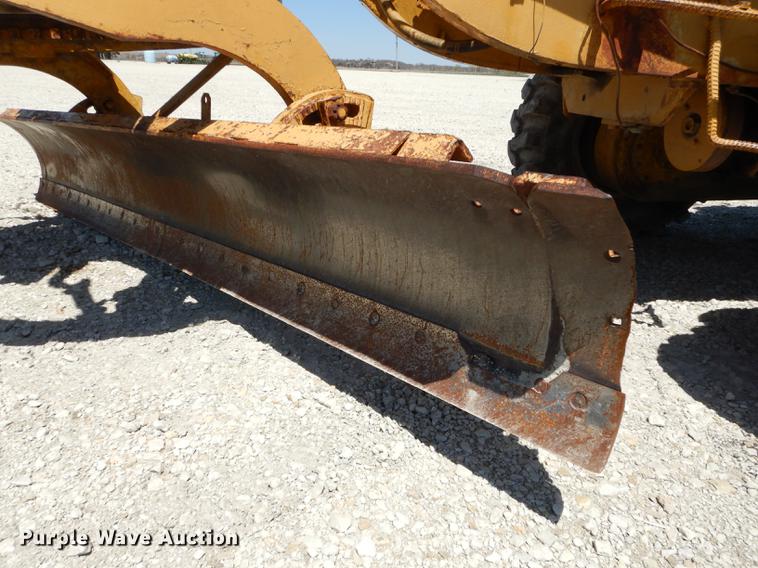 image for item DC0445 Adams 550 rigid frame motor grader