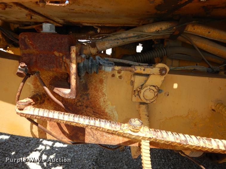 image for item DC0445 Adams 550 rigid frame motor grader