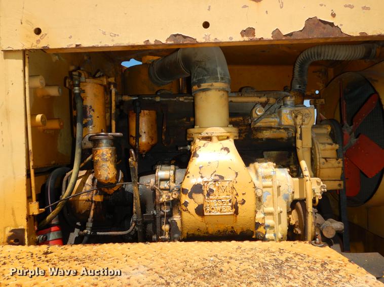 image for item DC0445 Adams 550 rigid frame motor grader