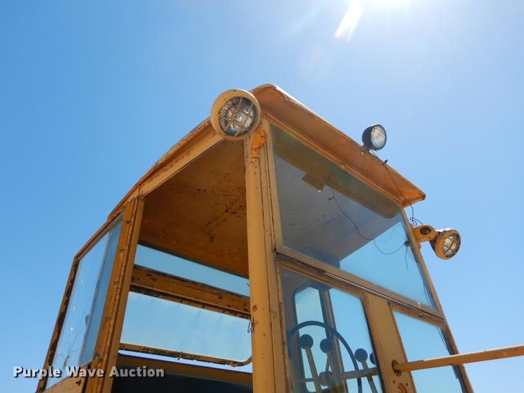 image for item DC0445 Adams 550 rigid frame motor grader