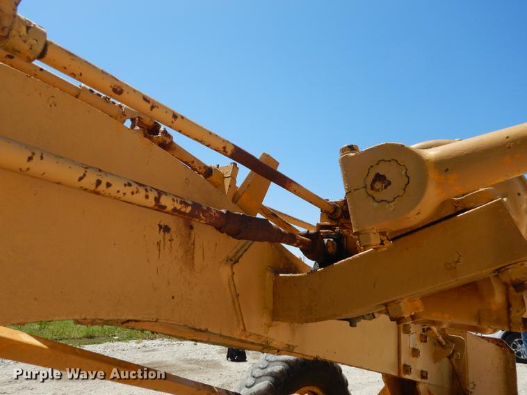 image for item DC0445 Adams 550 rigid frame motor grader