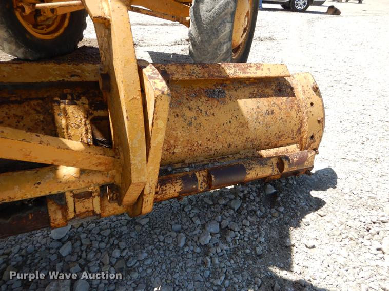 image for item DC0445 Adams 550 rigid frame motor grader