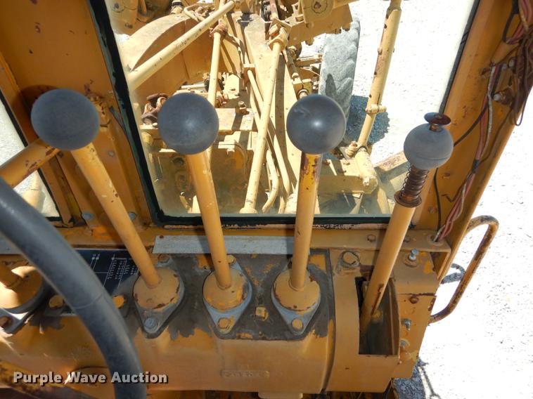 image for item DC0445 Adams 550 rigid frame motor grader