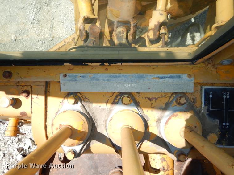 image for item DC0445 Adams 550 rigid frame motor grader