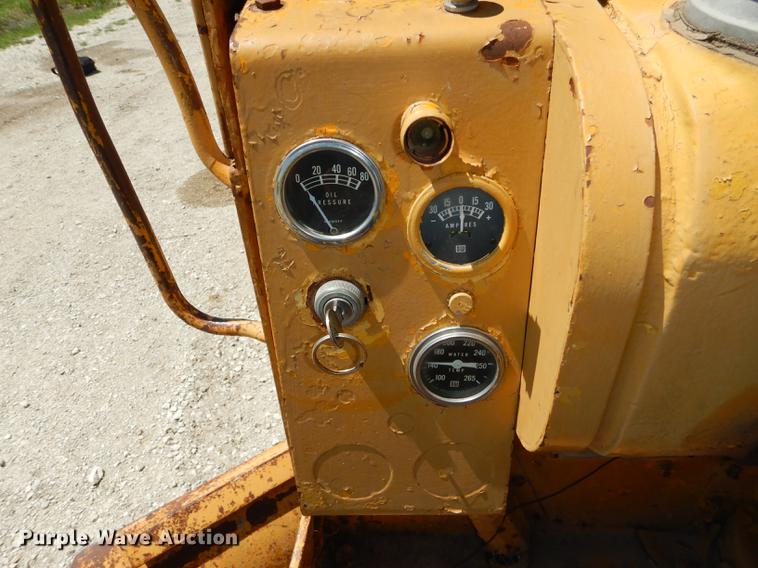 image for item DC0445 Adams 550 rigid frame motor grader