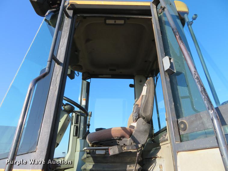 image for item DC0998 1999 Case 721C wheel loader