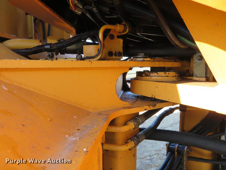 image for item DC0998 1999 Case 721C wheel loader