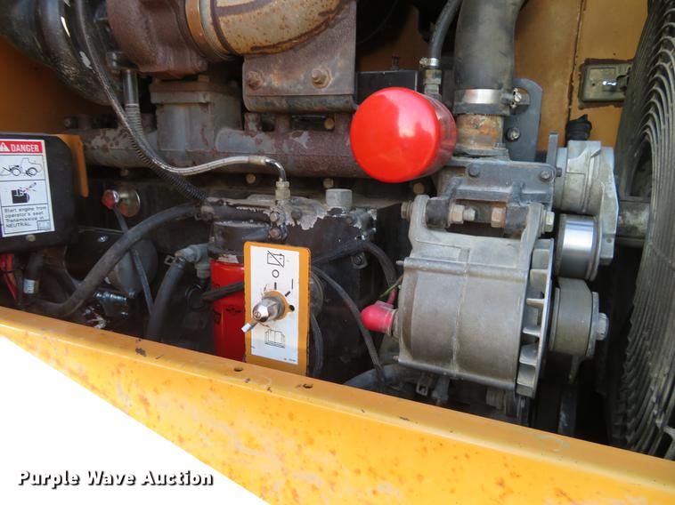 image for item DC0998 1999 Case 721C wheel loader