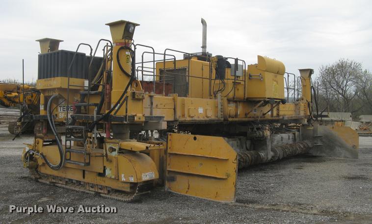 image for item DC2290 2002 CMI SF3002 paver