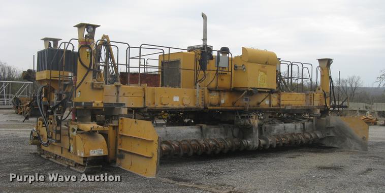 image for item DC2290 2002 CMI SF3002 paver