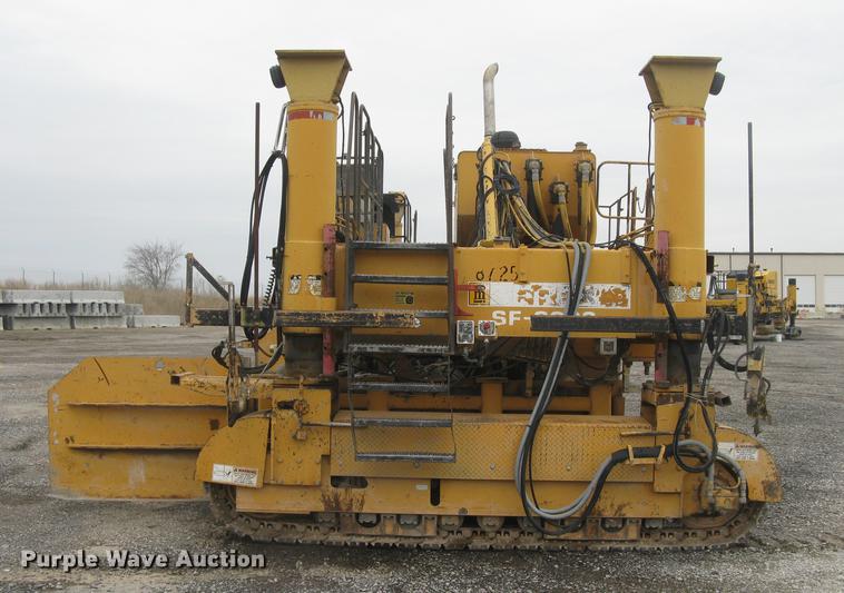 image for item DC2290 2002 CMI SF3002 paver