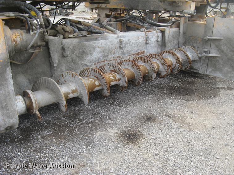 image for item DC2290 2002 CMI SF3002 paver