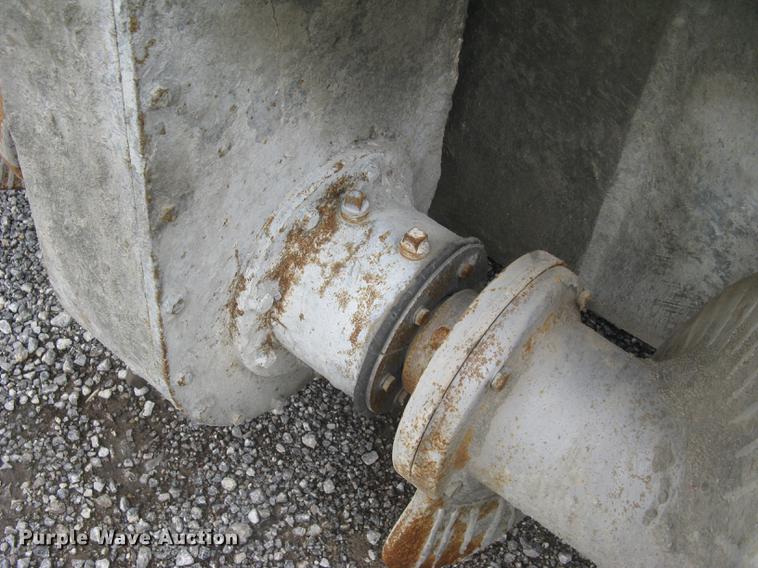 image for item DC2290 2002 CMI SF3002 paver