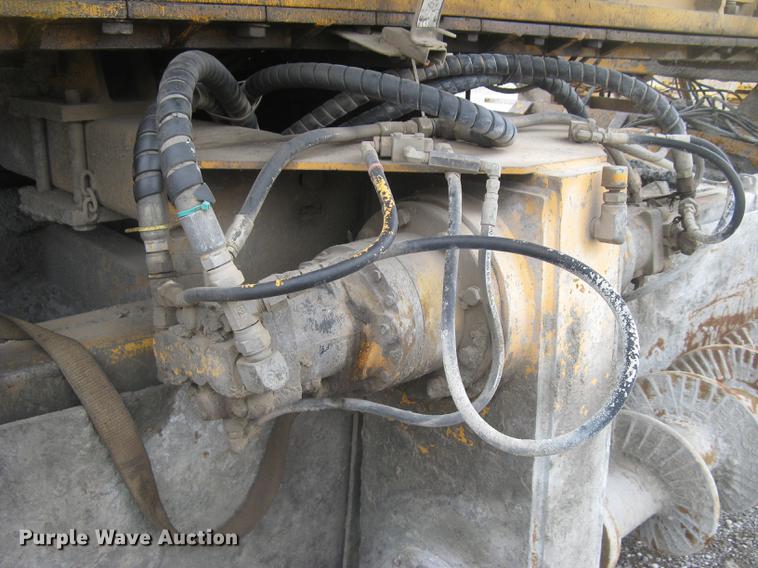 image for item DC2290 2002 CMI SF3002 paver