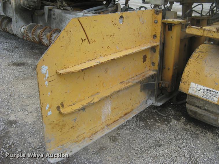 image for item DC2290 2002 CMI SF3002 paver