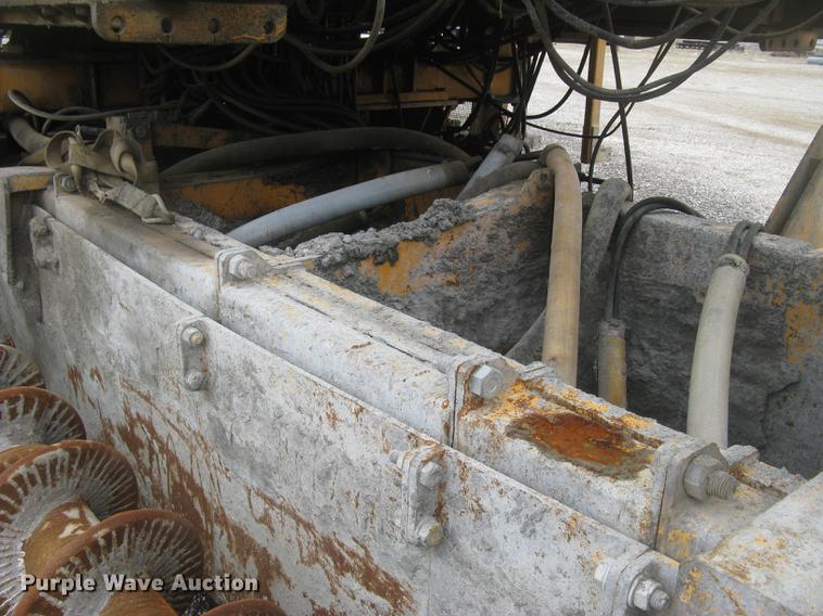 image for item DC2290 2002 CMI SF3002 paver