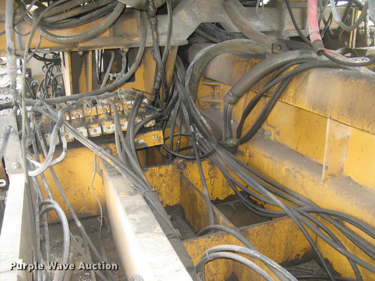 image for item DC2290 2002 CMI SF3002 paver