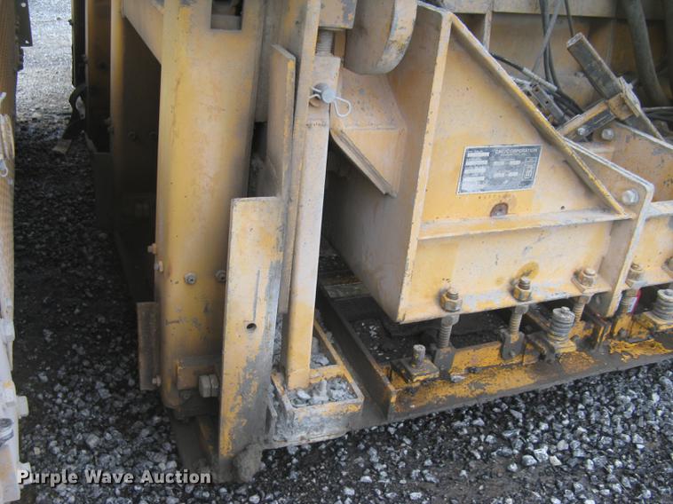 image for item DC2290 2002 CMI SF3002 paver