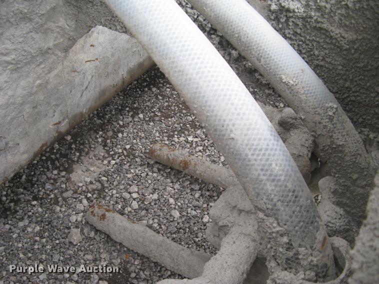 image for item DC2290 2002 CMI SF3002 paver