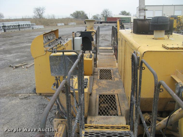 image for item DC2290 2002 CMI SF3002 paver