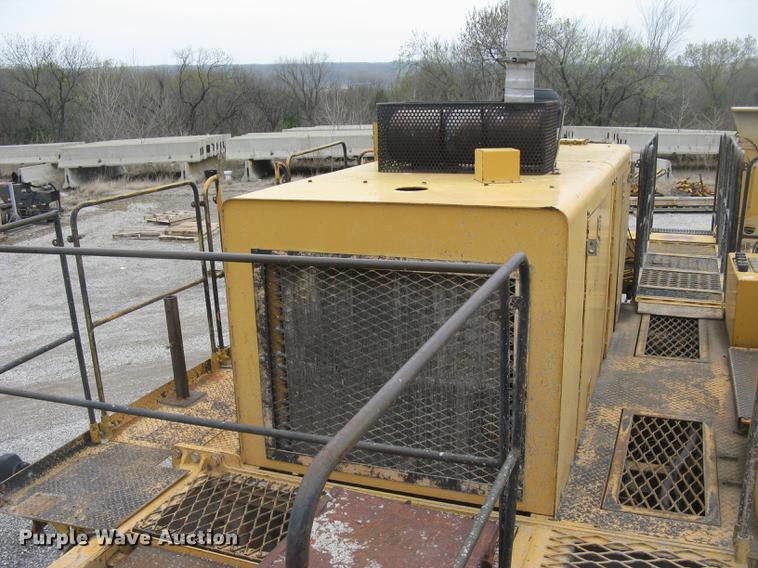 image for item DC2290 2002 CMI SF3002 paver