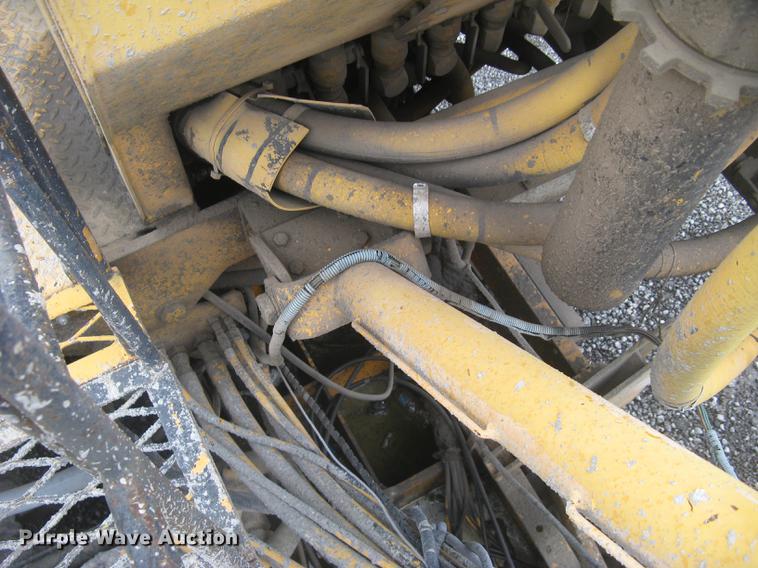 image for item DC2290 2002 CMI SF3002 paver