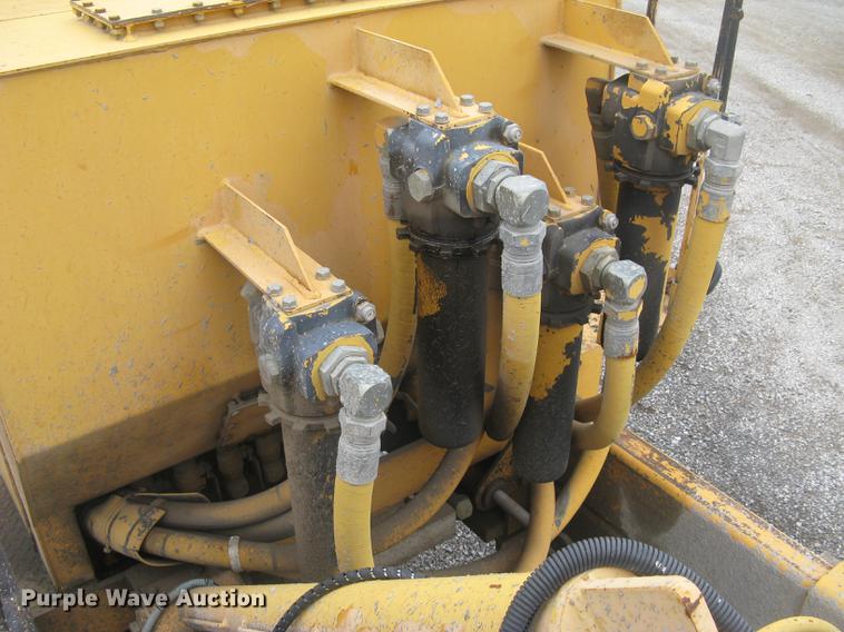 image for item DC2290 2002 CMI SF3002 paver