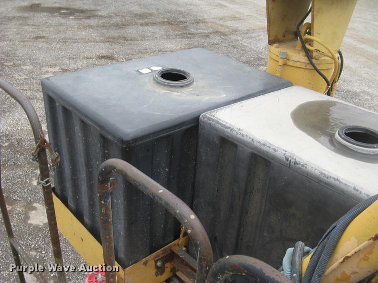 image for item DC2290 2002 CMI SF3002 paver