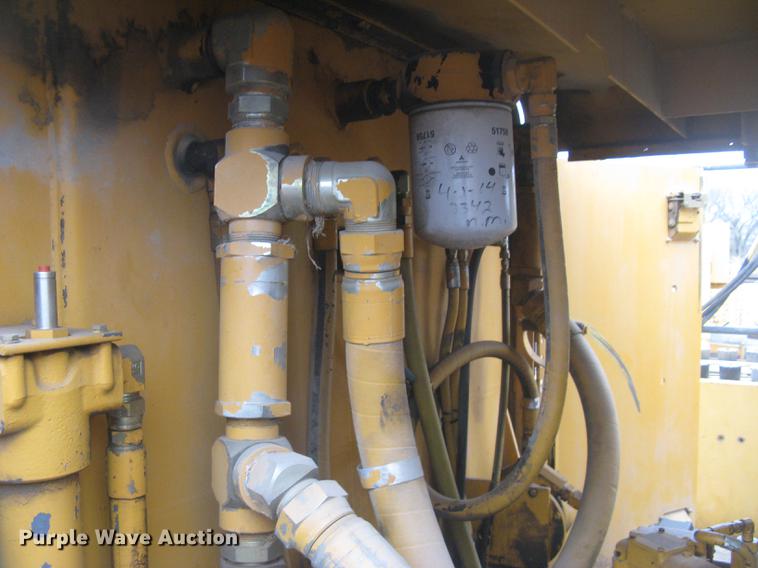 image for item DC2290 2002 CMI SF3002 paver