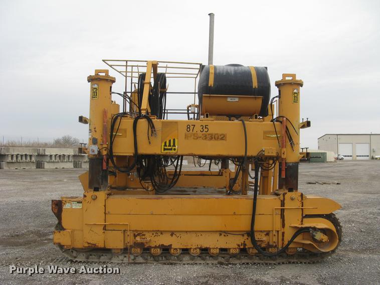 image for item DC2291 2003 CMI PS3302 placer spreader