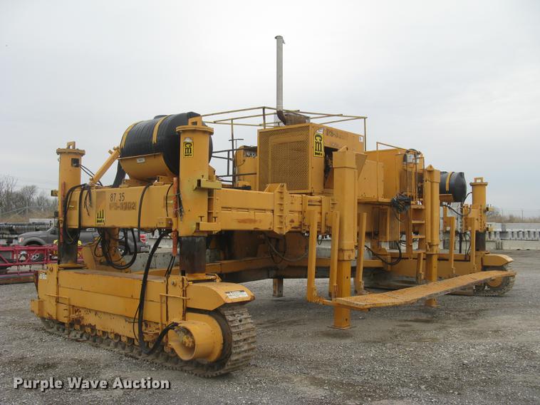 image for item DC2291 2003 CMI PS3302 placer spreader