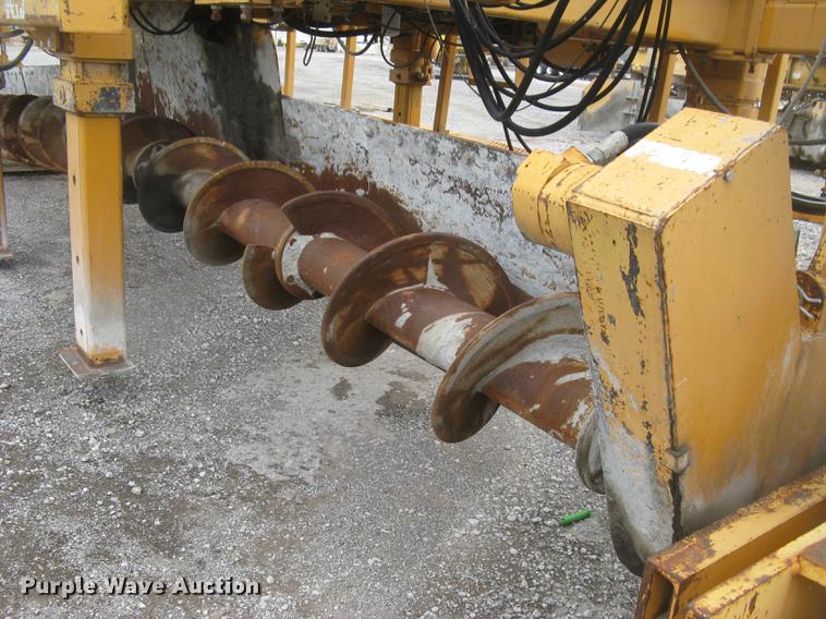 image for item DC2291 2003 CMI PS3302 placer spreader