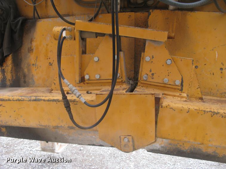 image for item DC2291 2003 CMI PS3302 placer spreader