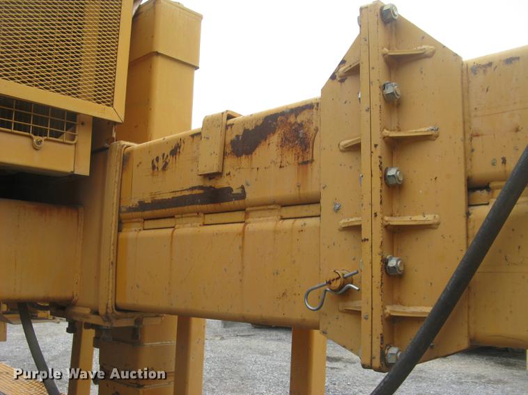 image for item DC2291 2003 CMI PS3302 placer spreader