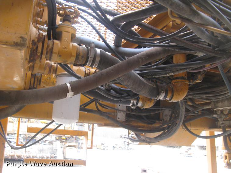 image for item DC2291 2003 CMI PS3302 placer spreader